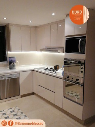 Cocina en U 0.18.jpg